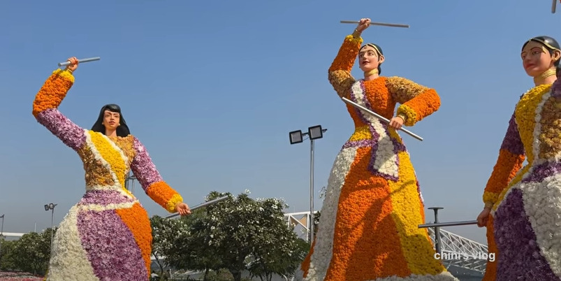 Garba Dance Sculpture in Flower Show 2025