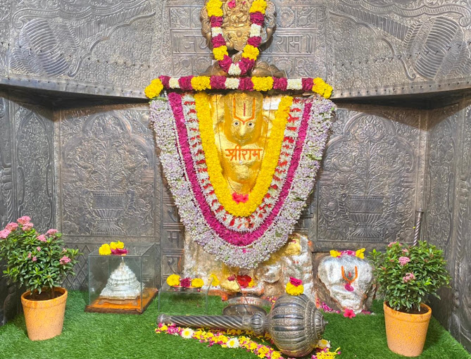 Shree Camp Hanuman Mandir in Ahmedabad